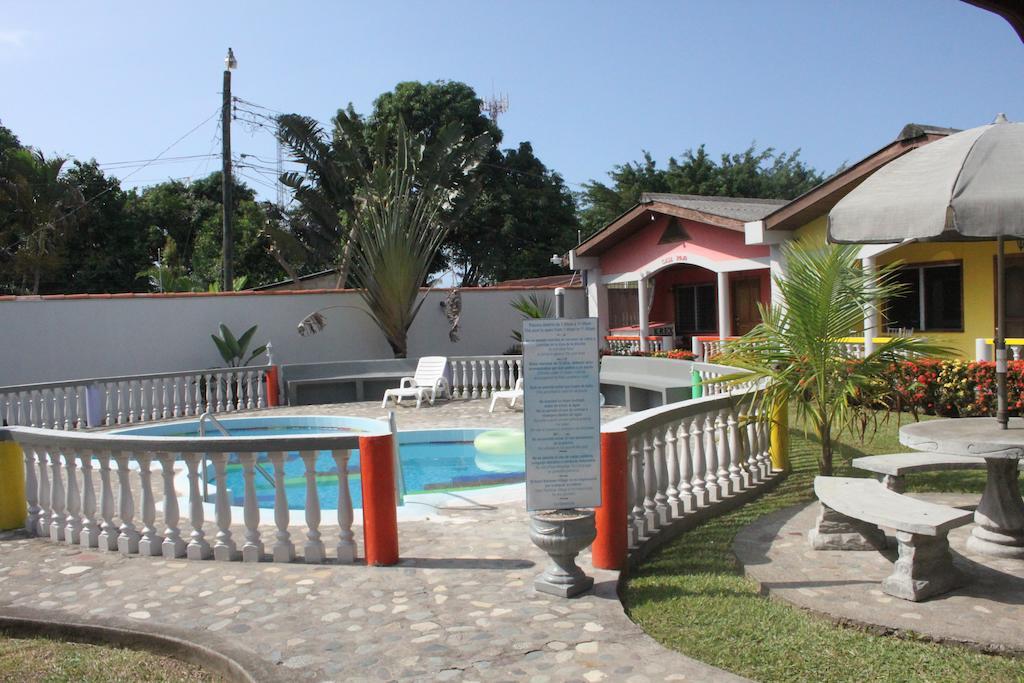 Rainbow Village La Ceiba Habitación foto