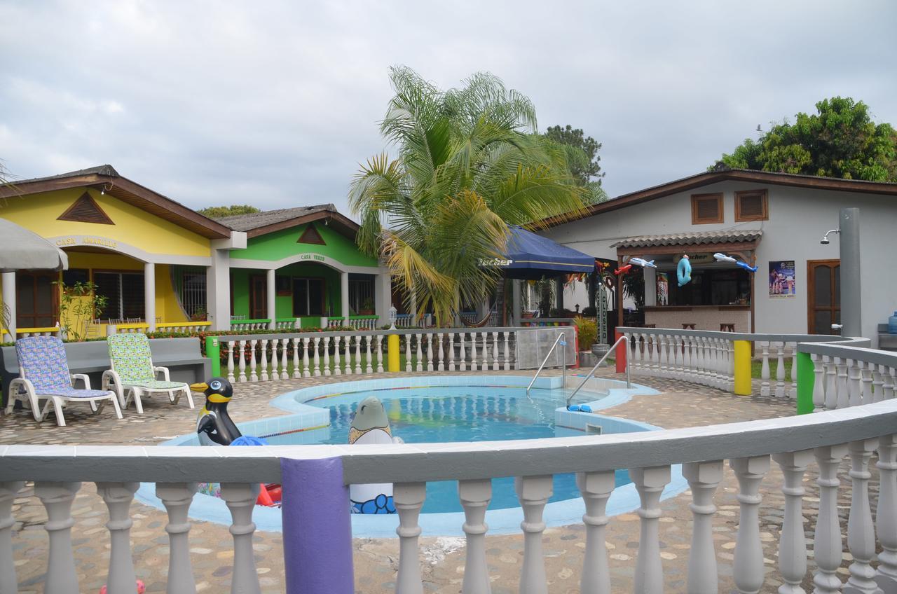 Rainbow Village La Ceiba Exterior foto